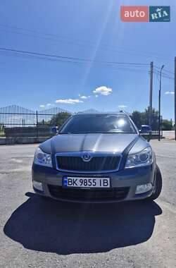 Универсал Skoda Octavia 2011 в 