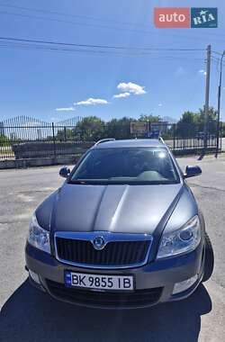 Универсал Skoda Octavia 2011 в 