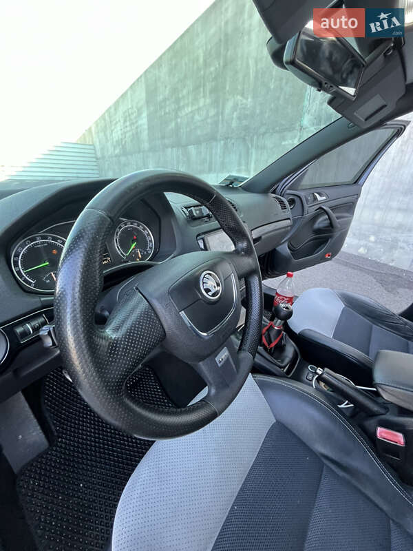 Универсал Skoda Octavia 2010 в Львове