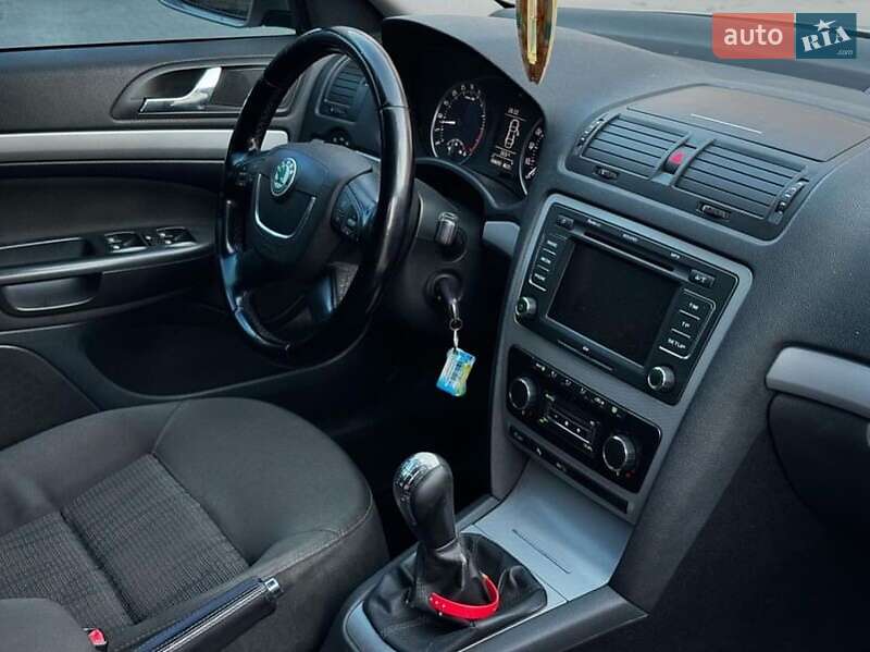 Лифтбек Skoda Octavia 2010 в Ужгороде