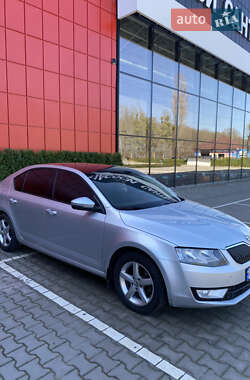 Лифтбек Skoda Octavia 2015 в 