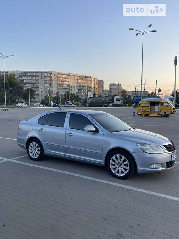 Ліфтбек Skoda Octavia 2011 в Конотопі