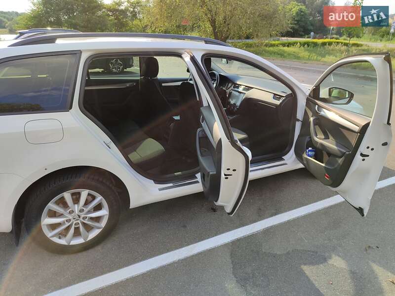 Универсал Skoda Octavia 2017 в Буче