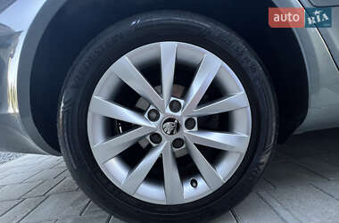 Ліфтбек Skoda Octavia 2012 в 