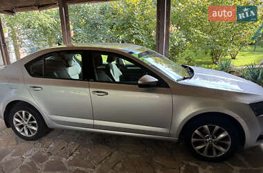 Лифтбек Skoda Octavia 2019 в 