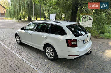 Універсал Skoda Octavia 2017 в Острозі