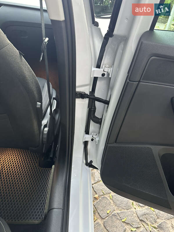 Универсал Skoda Octavia 2017 в Остроге