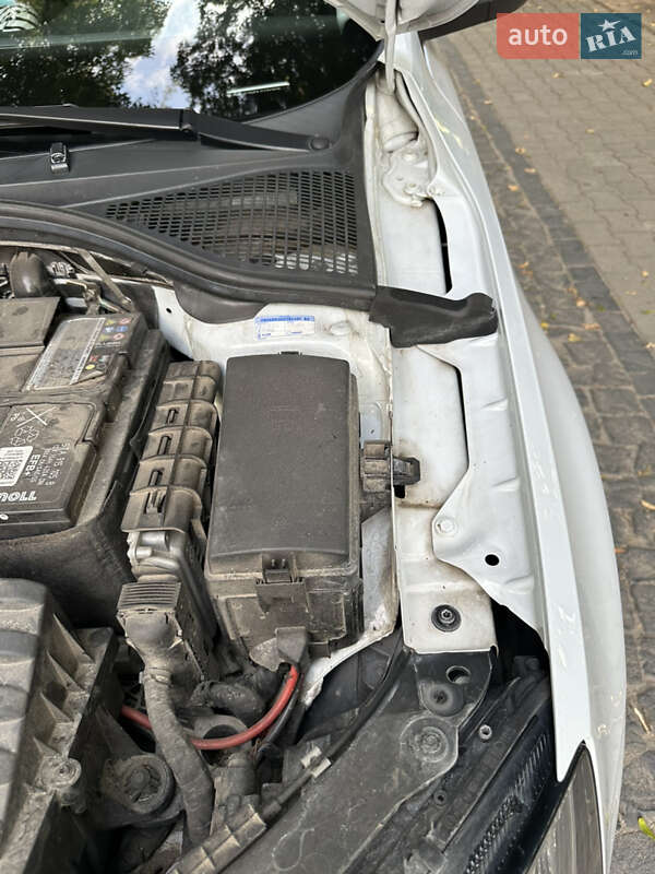 Универсал Skoda Octavia 2017 в Остроге