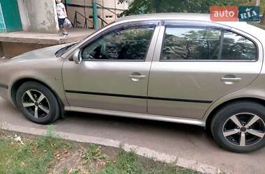 Лифтбек Skoda Octavia 2008 в 