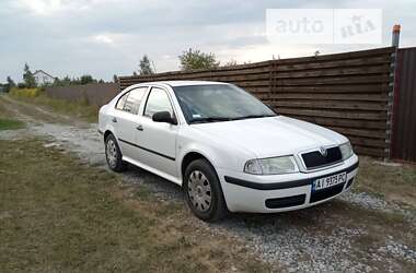 Лифтбек Skoda Octavia 2004 в Брусилове