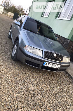 Лифтбек Skoda Octavia 2005 в Долине