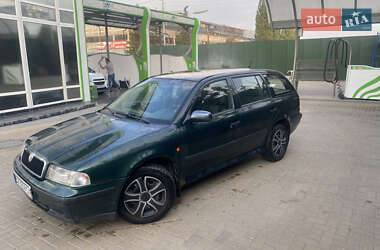 Универсал Skoda Octavia 2000 в 