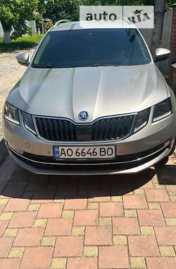 Универсал Skoda Octavia 2018 в Ужгороде