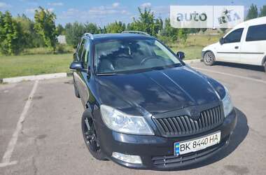 Универсал Skoda Octavia 2009 в Вараше