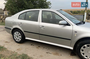 Лифтбек Skoda Octavia 2001 в 