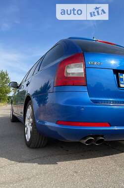 Универсал Skoda Octavia 2010 в 