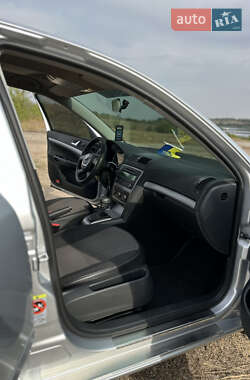 Лифтбек Skoda Octavia 2012 в 