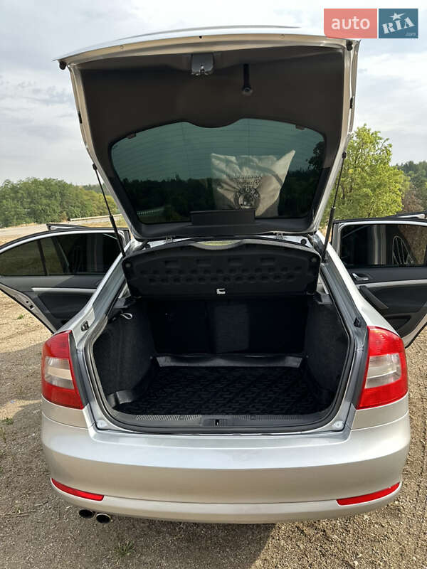 Лифтбек Skoda Octavia 2012 в Кропивницком