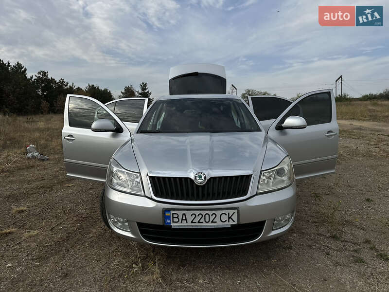 Лифтбек Skoda Octavia 2012 в Кропивницком