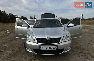 Лифтбек Skoda Octavia 2012 в 