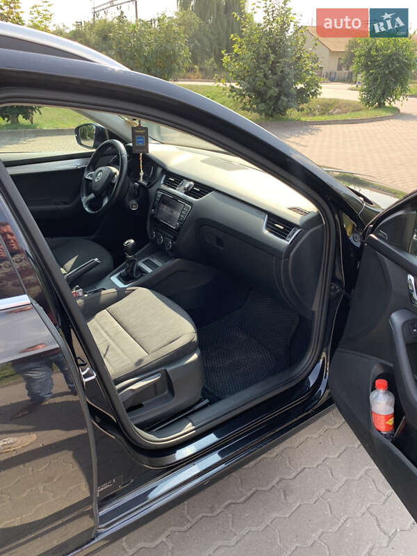 Универсал Skoda Octavia 2015 в Бродах