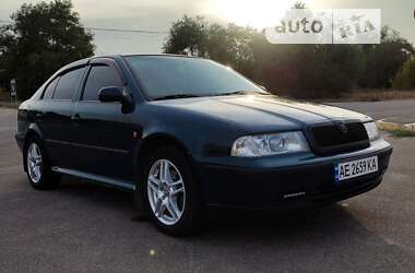 Ліфтбек Skoda Octavia 2000 в Дніпрі