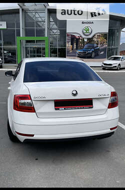 Лифтбек Skoda Octavia 2017 в Покрове