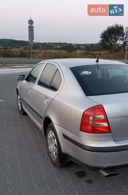 Лифтбек Skoda Octavia 2005 в Львове