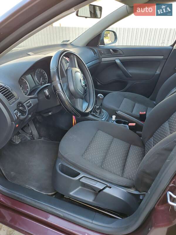 Лифтбек Skoda Octavia 2011 в Теребовле