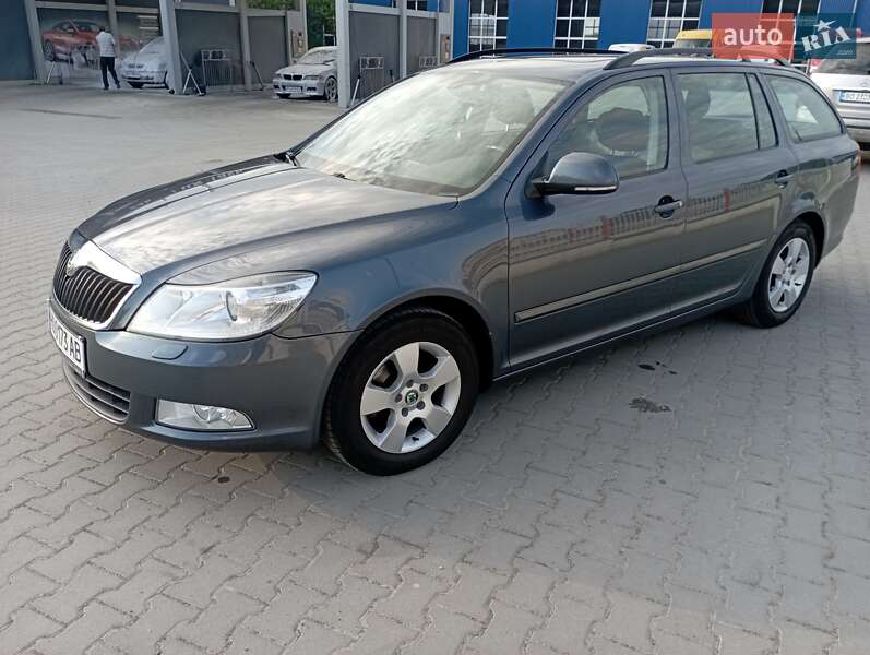 Універсал Skoda Octavia 2011 в Бучачі