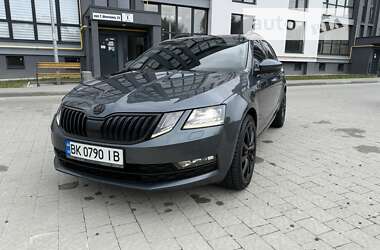 Универсал Skoda Octavia 2017 в Львове