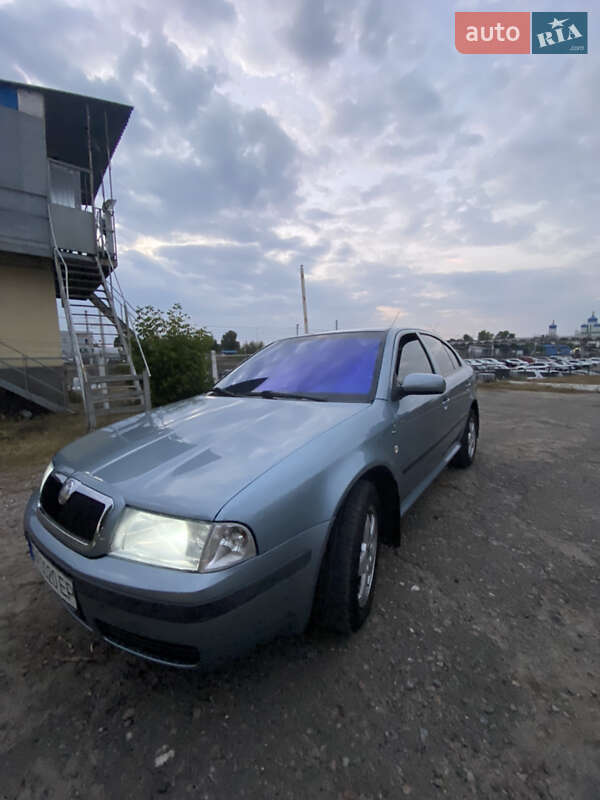 Лифтбек Skoda Octavia 2002 в Киеве