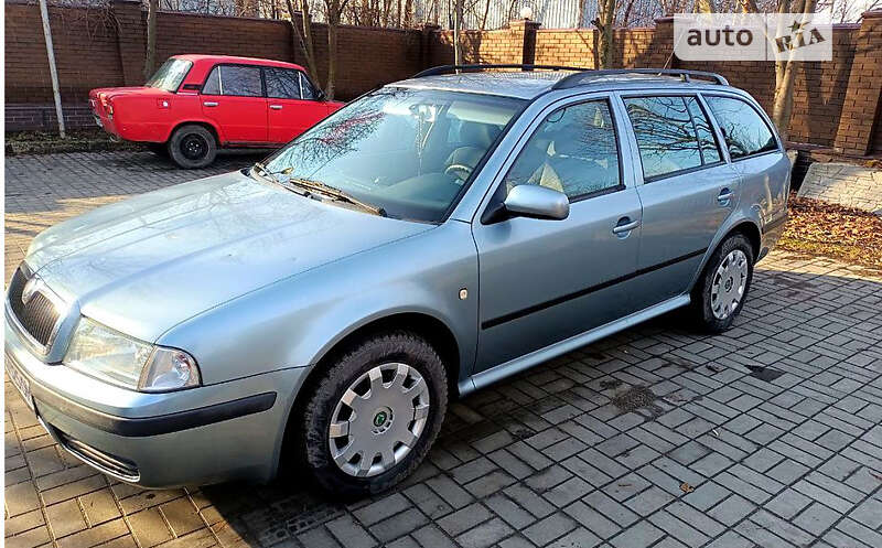 Універсал Skoda Octavia 2003 в Новомосковську