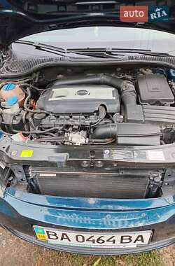 Лифтбек Skoda Octavia 2012 в 