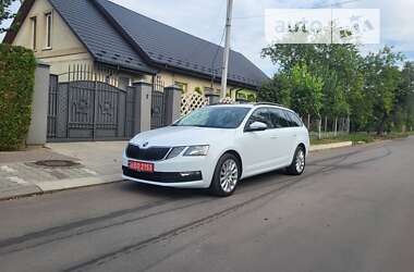 Універсал Skoda Octavia 2018 в Нововолинську