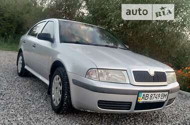 Лифтбек Skoda Octavia 2003 в 