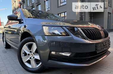 Лифтбек Skoda Octavia 2020 в Киеве