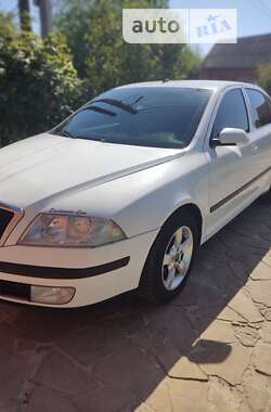 Лифтбек Skoda Octavia 2006 в Винниках