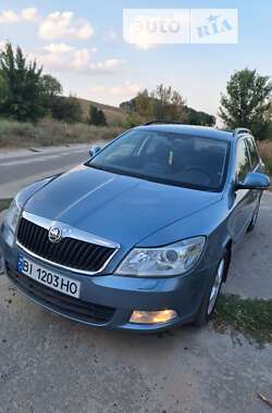 Універсал Skoda Octavia 2009 в Гадячі