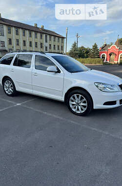 Универсал Skoda Octavia 2012 в Каменском