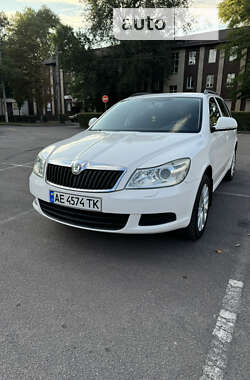 Универсал Skoda Octavia 2012 в Каменском