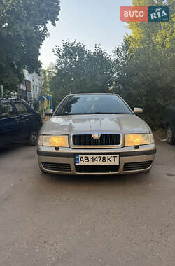 Универсал Skoda Octavia 2004 в Покровске