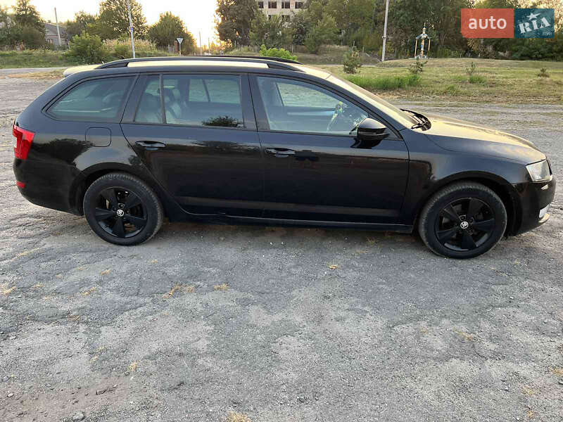 Универсал Skoda Octavia 2015 в Ровно
