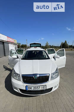 Универсал Skoda Octavia 2013 в Вараше