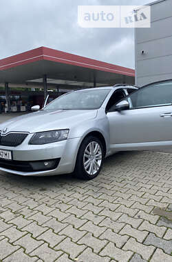 Универсал Skoda Octavia 2013 в Мостиске