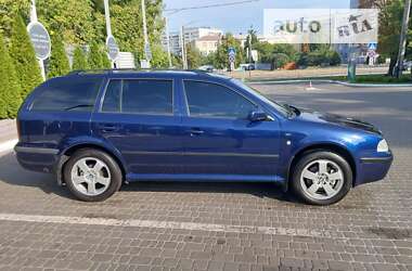 Універсал Skoda Octavia 2002 в Харкові