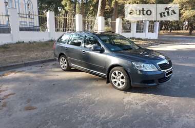 Універсал Skoda Octavia 2009 в Сумах