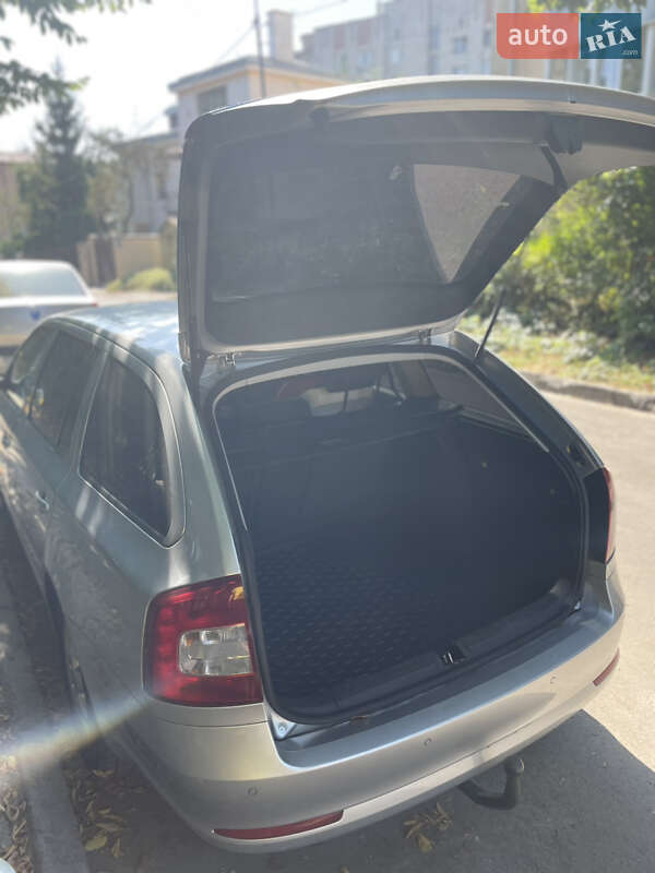 Универсал Skoda Octavia 2010 в Львове