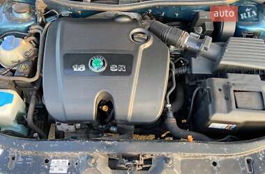 Универсал Skoda Octavia 2002 в 