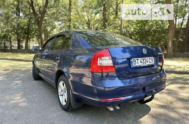 Лифтбек Skoda Octavia 2009 в 